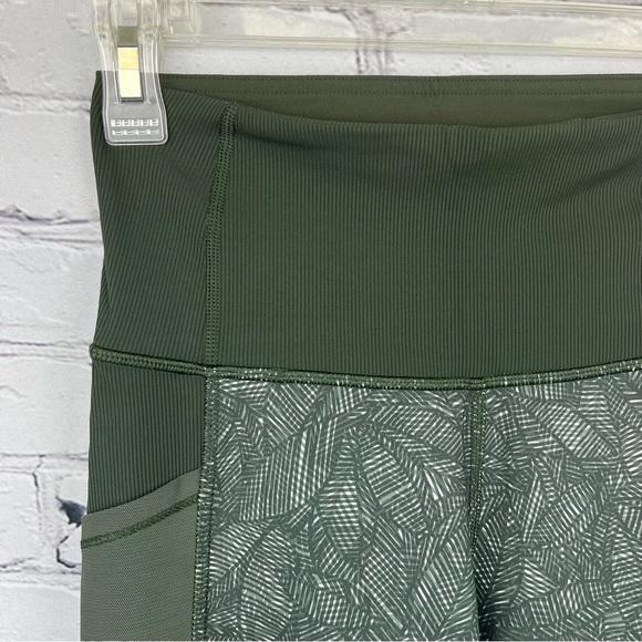 Lululemon High Times Pant *Luxtreme (Mesh) Sz 6 - Picture 6 of 16